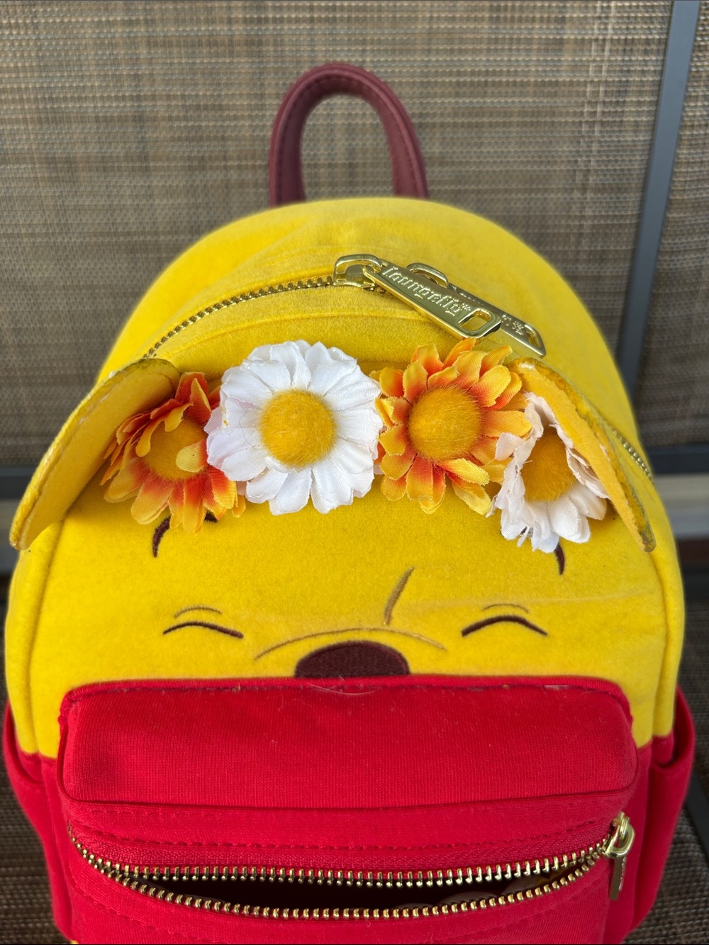 Disney Loungefly Winnie the Pooh Flower Crown Mini Backpack - Picture 3 of 12